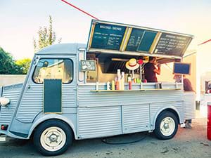 Frietjes foodtruck in Rotterdam of omgeving